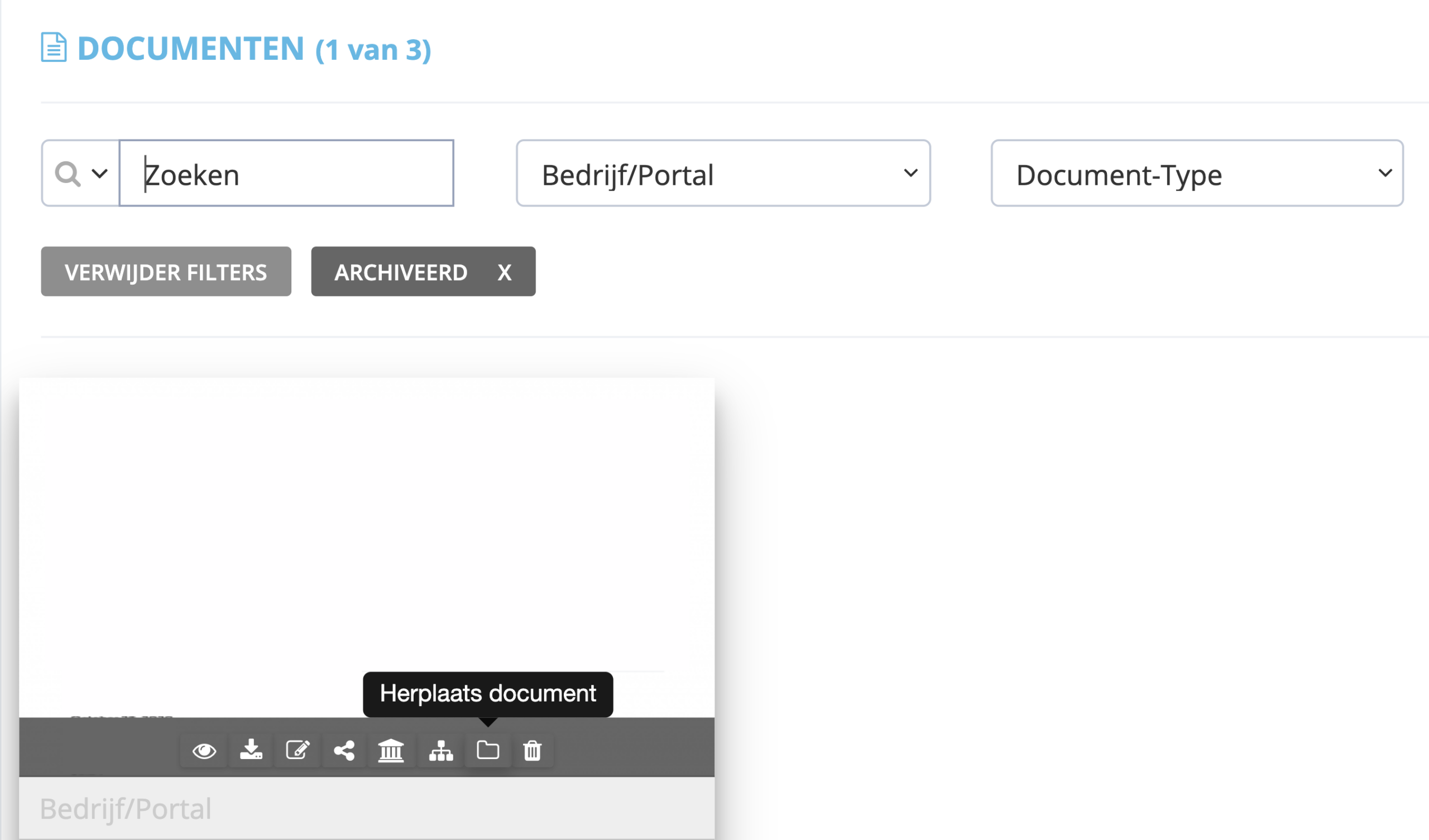 Voor tegelweergave: Navigeer naar het document dat u wilt herstellen en klik op ‘Herplaats document’ (het pictogram van de gesloten map) in